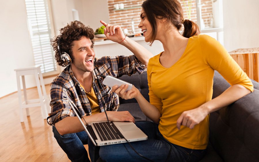 positive life radio app