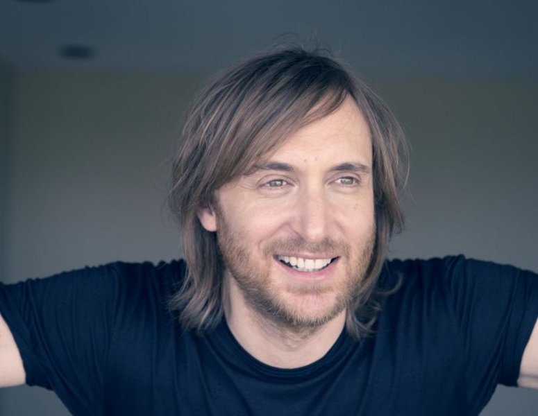 David Guetta Sia Prasentieren Neuen Song Life Radio @glamouro_mtv — flames david guetta& sia 03:15.