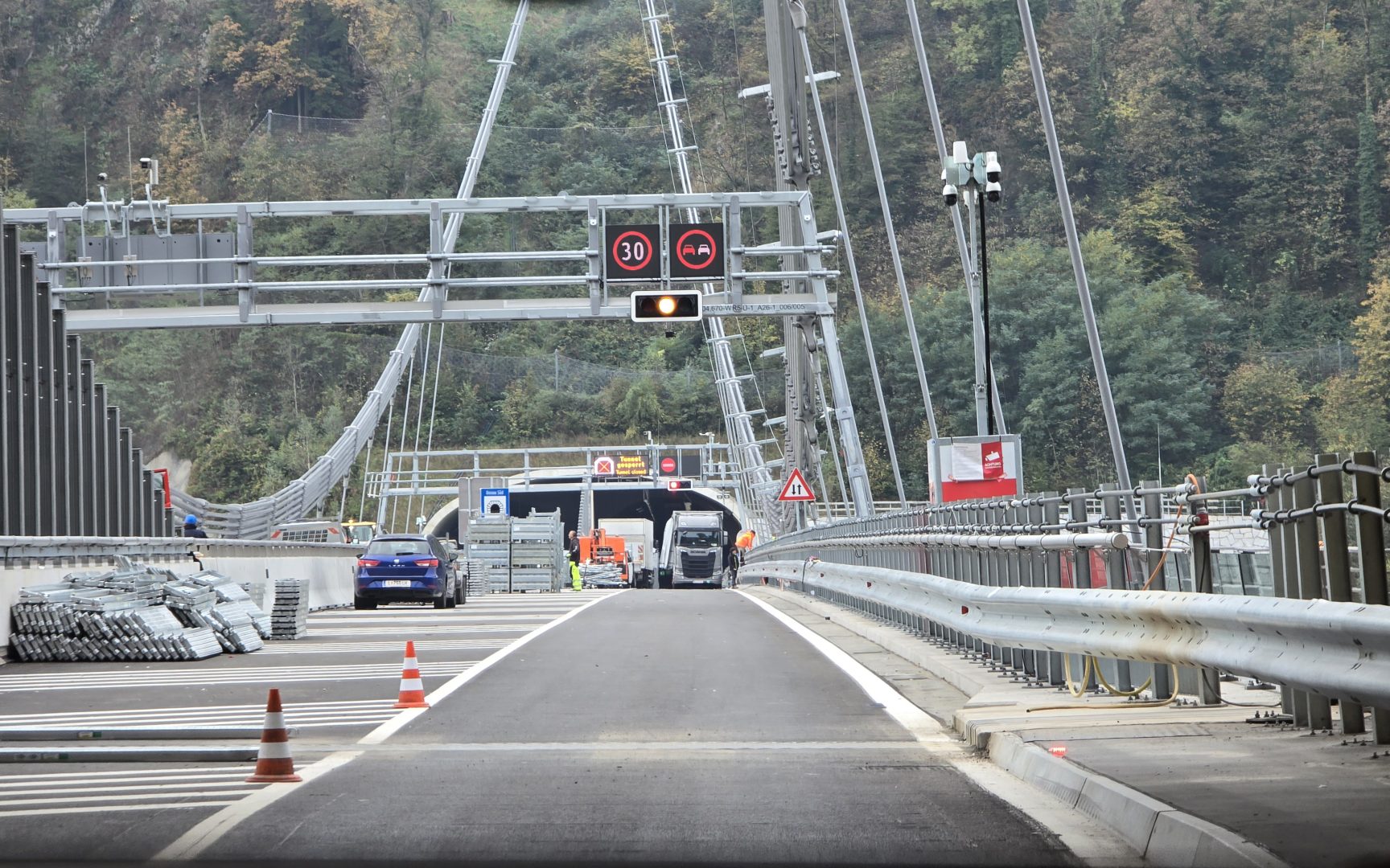 Neue Donautalbrücke fast fertig