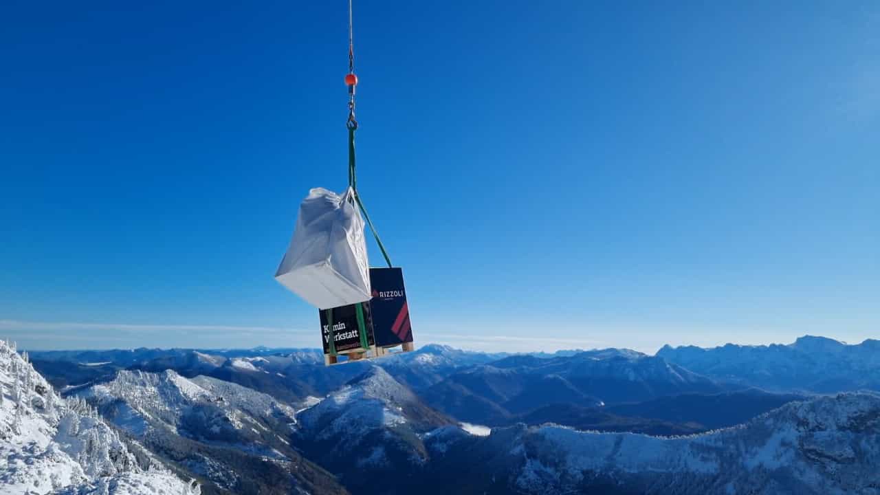 Ofen fliegt per Hubschrauber auf den Traunstein!