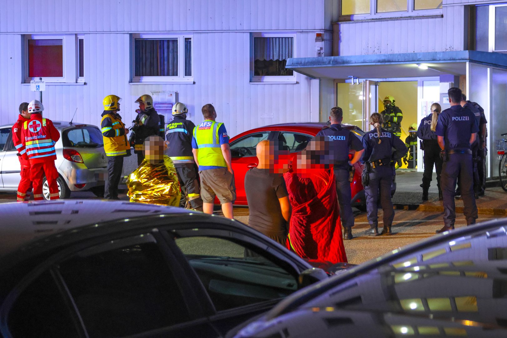 Hochhaus in Wels wegen Kellerbrand evakuiert