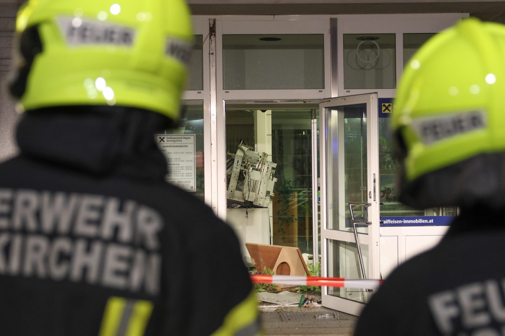 Bankomatsprengung in Hofkirchen im Traunkreis
