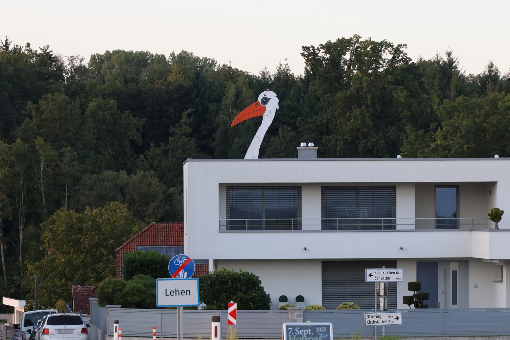 12,52 Meter- Riesenstorch in Holzhausen!