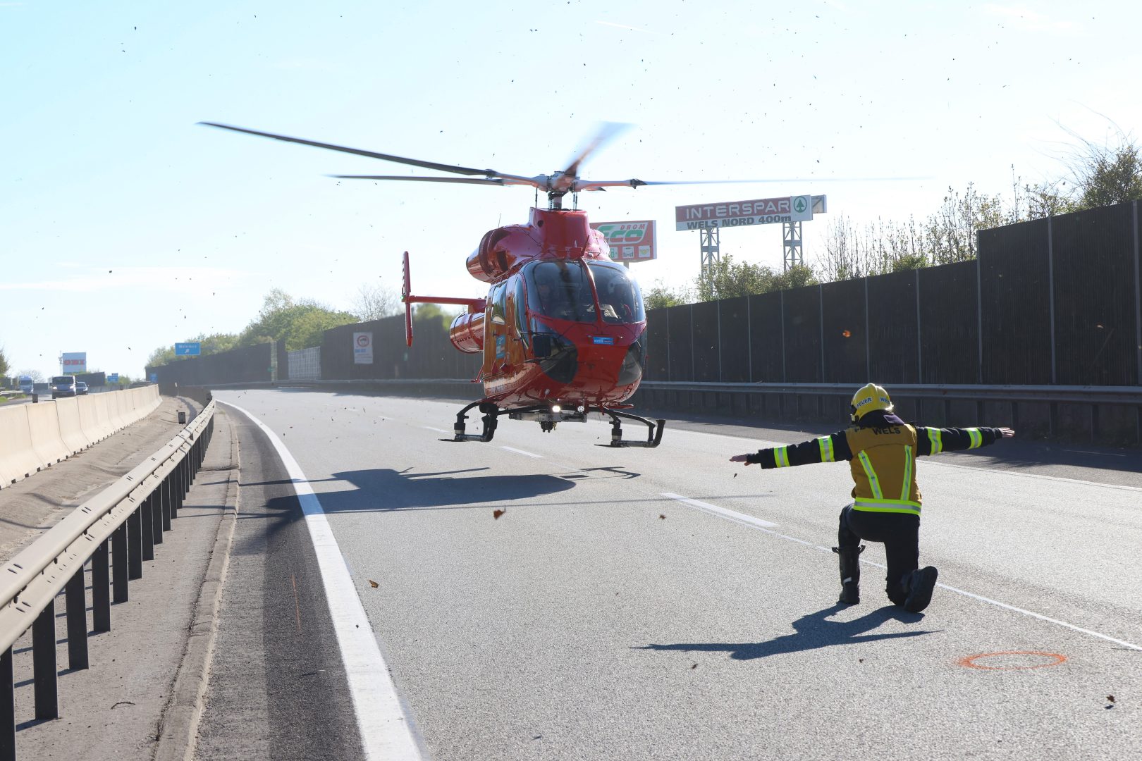 Keine Rettungsgasse bei Unfall auf A25: Einsatzkräfte verlieren wichtige Minuten