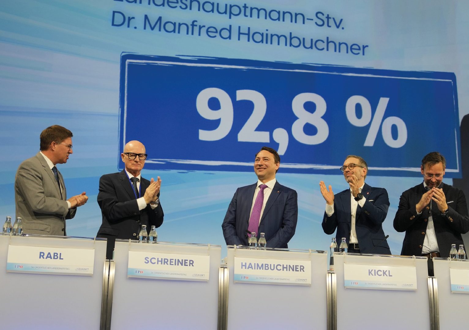Haimbuchner als FPÖ-Chef in OÖ bestätigt
