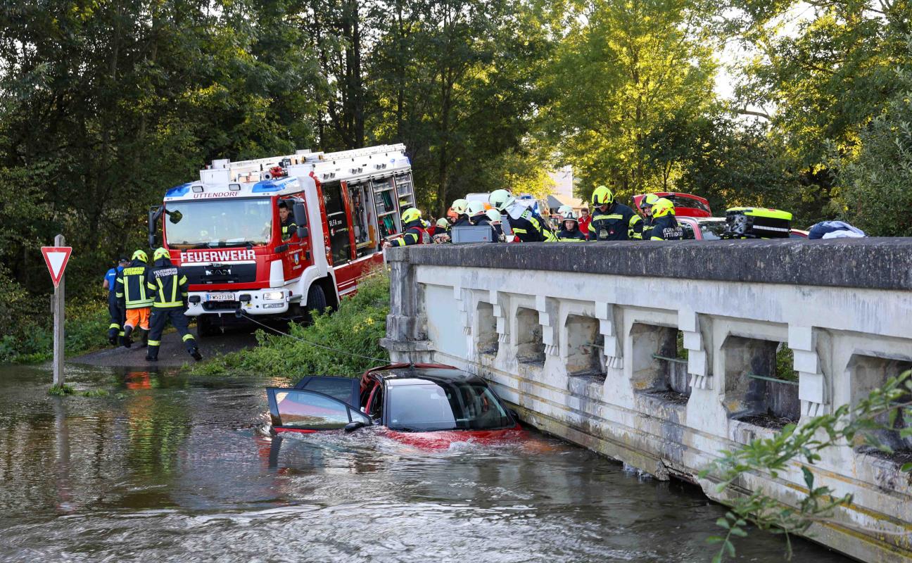 Unfall nach missachteter Hochwassersperre