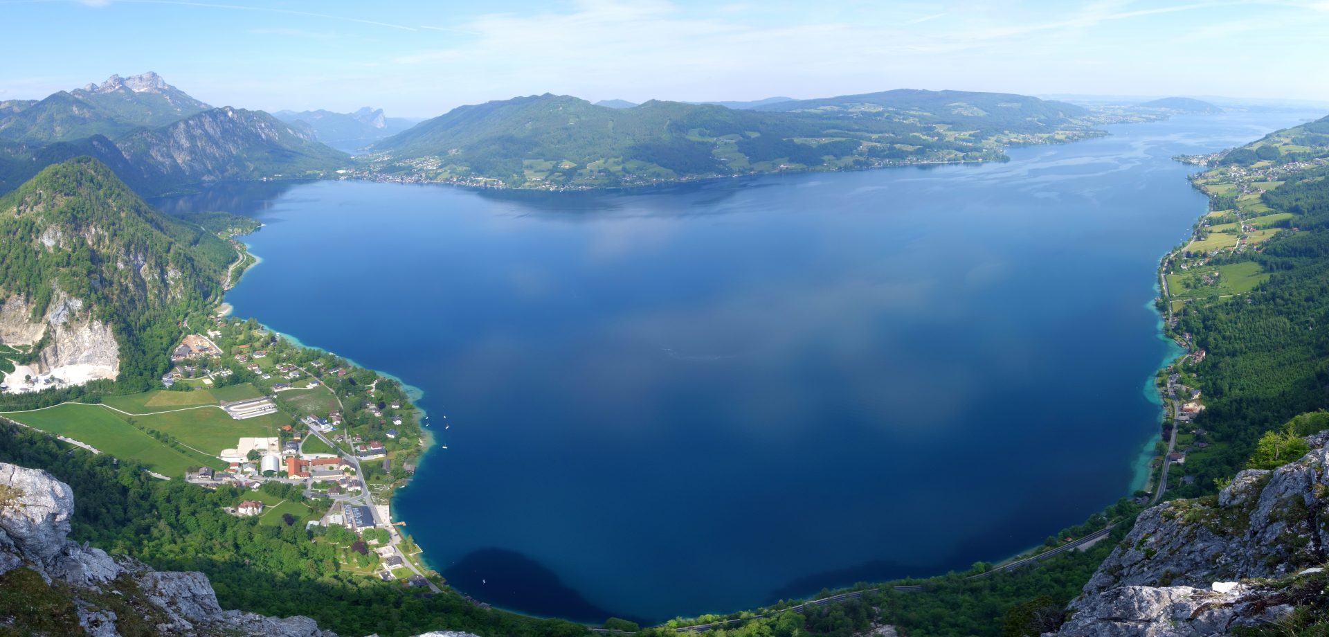 Seen und Flüsse in Oberösterreich sehr sauber