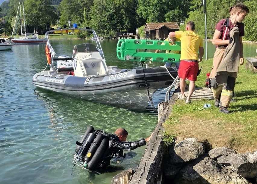 Schwimmer im Attersee ertrunken