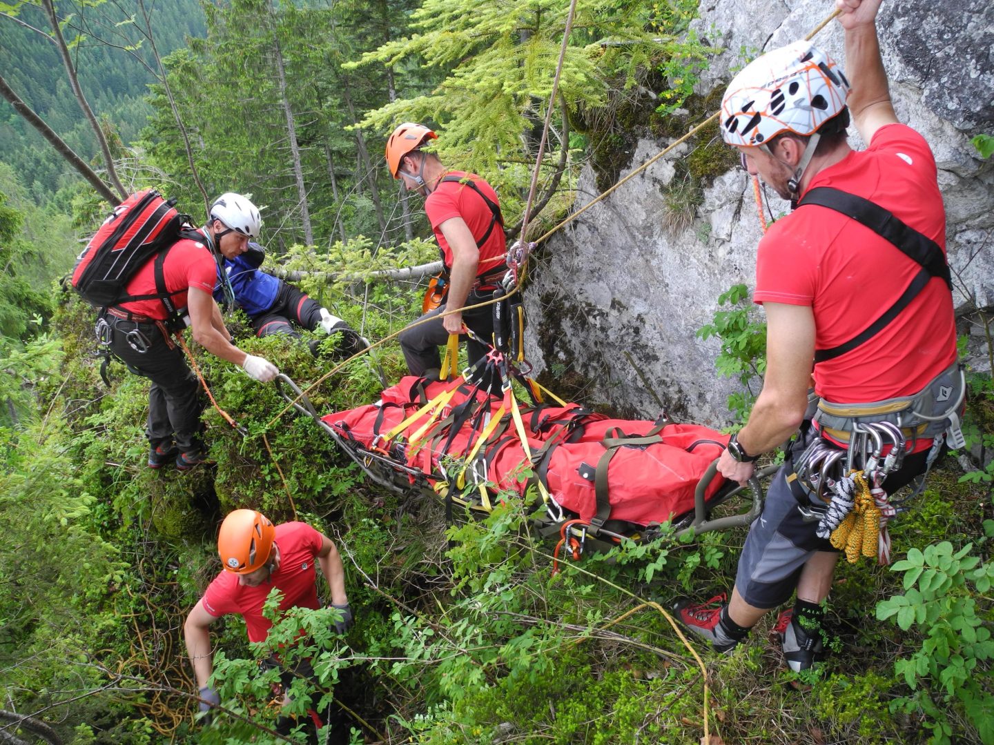 Verletzt am Berg: So wirst du gerettet!