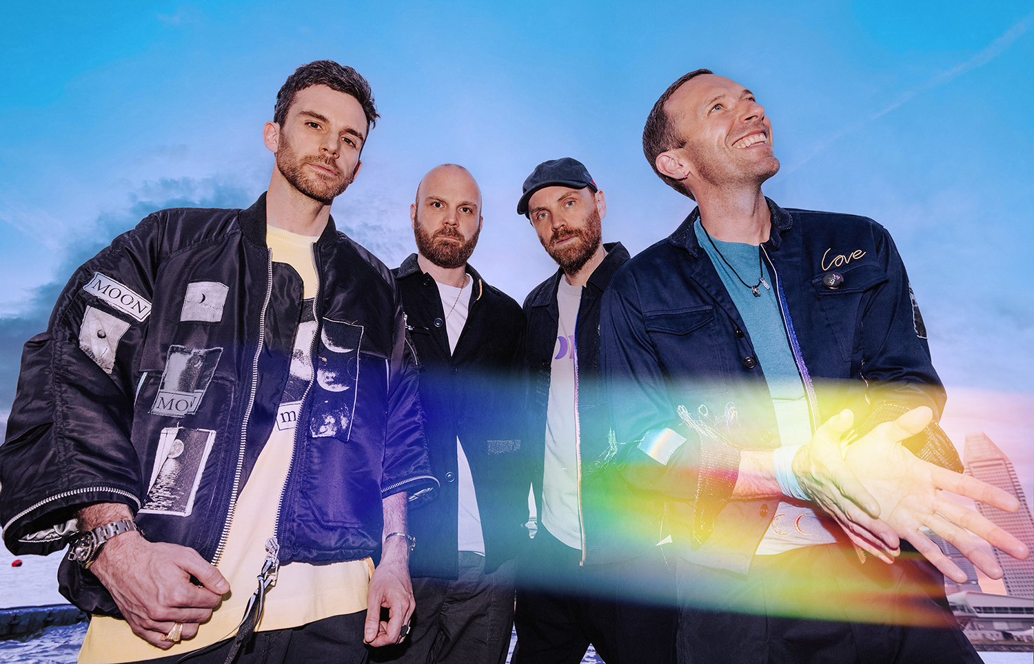 Hier seht ihr Coldplay live am Glastonbury Festival!