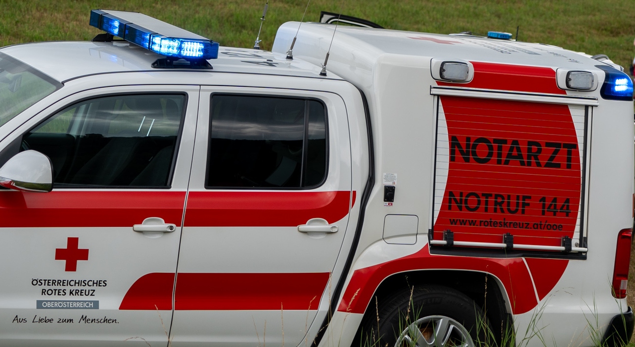 Saxen: 19jährige Motorradlenkerin getötet