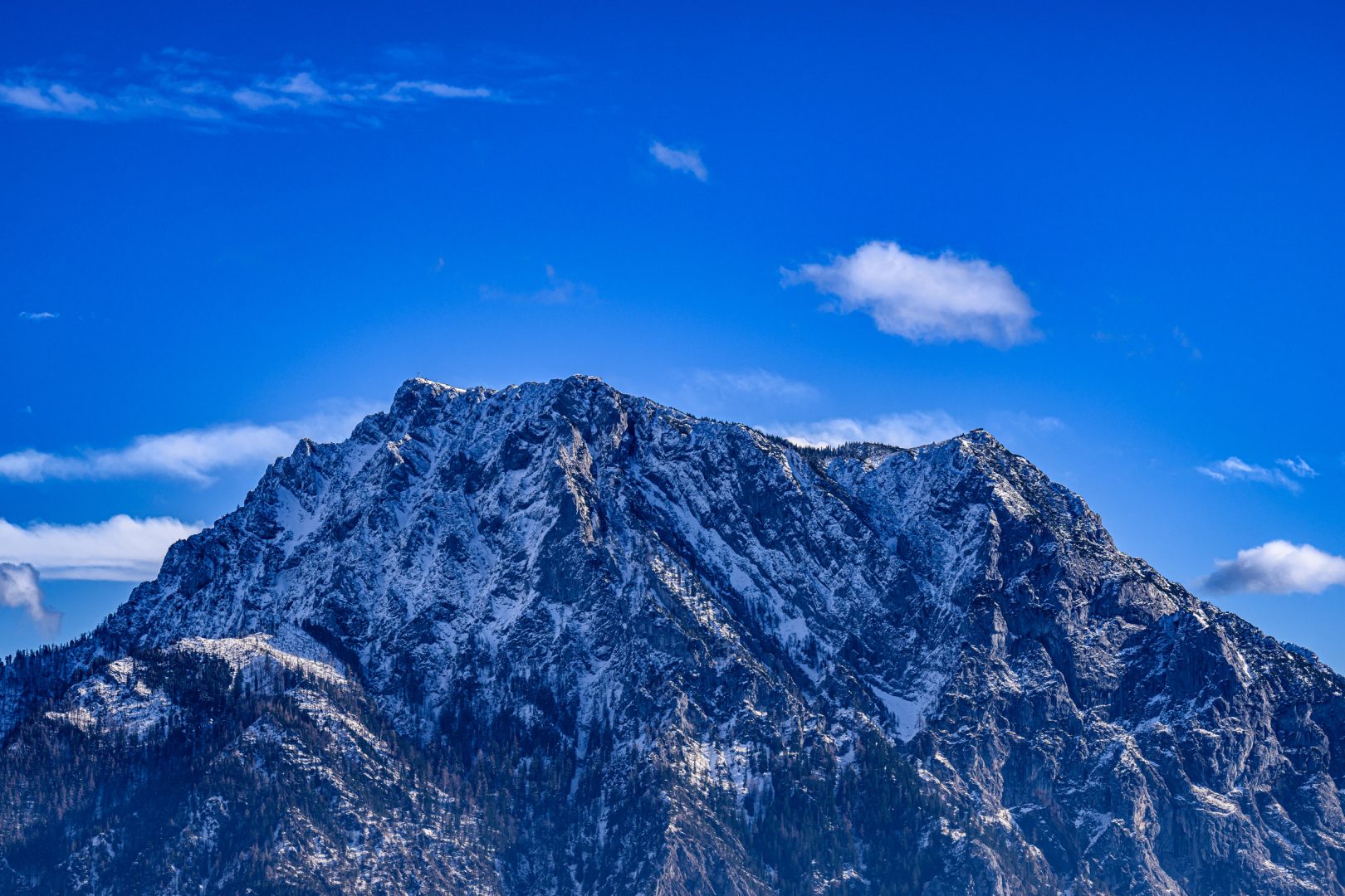 Zwei Bergsteiger in Dunkelheit vom Traunstein gerettet