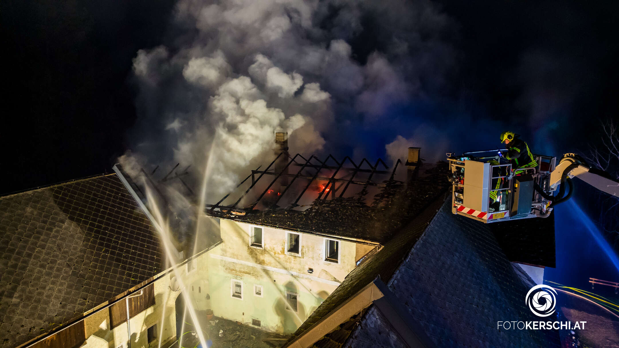 Großbrand auf Bauernhof in Reichraming