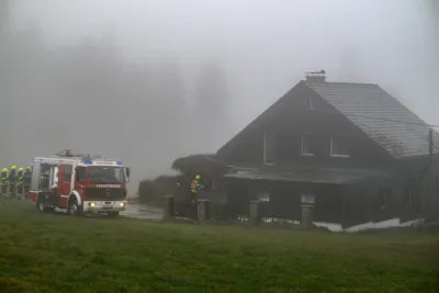 Toter bei Wohnhausbrand in Lichtenberg