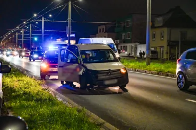 Alkolenker flüchtet durch Traun vor Polizei
