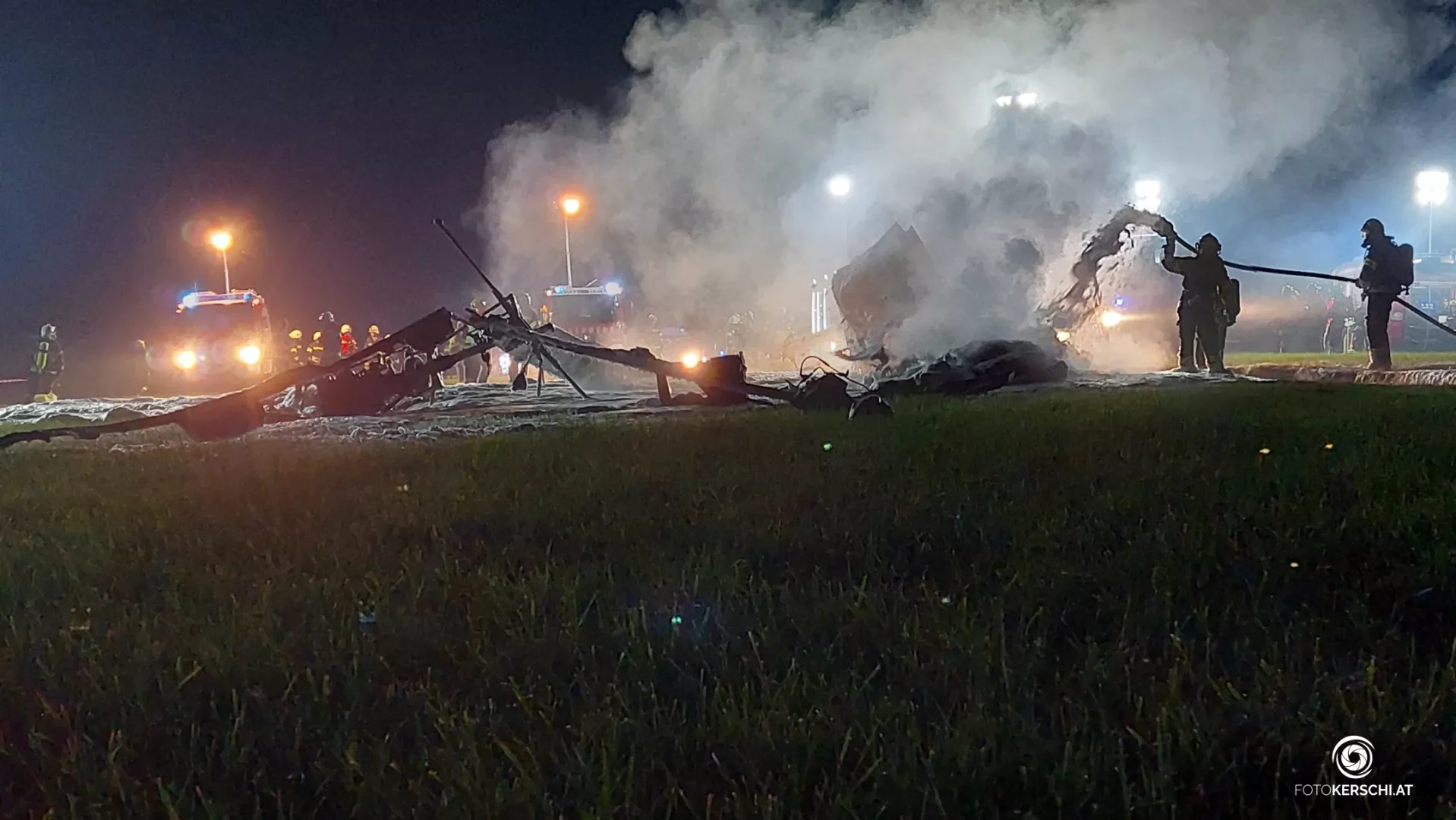 Hubschrauber in Flammen in Pramet