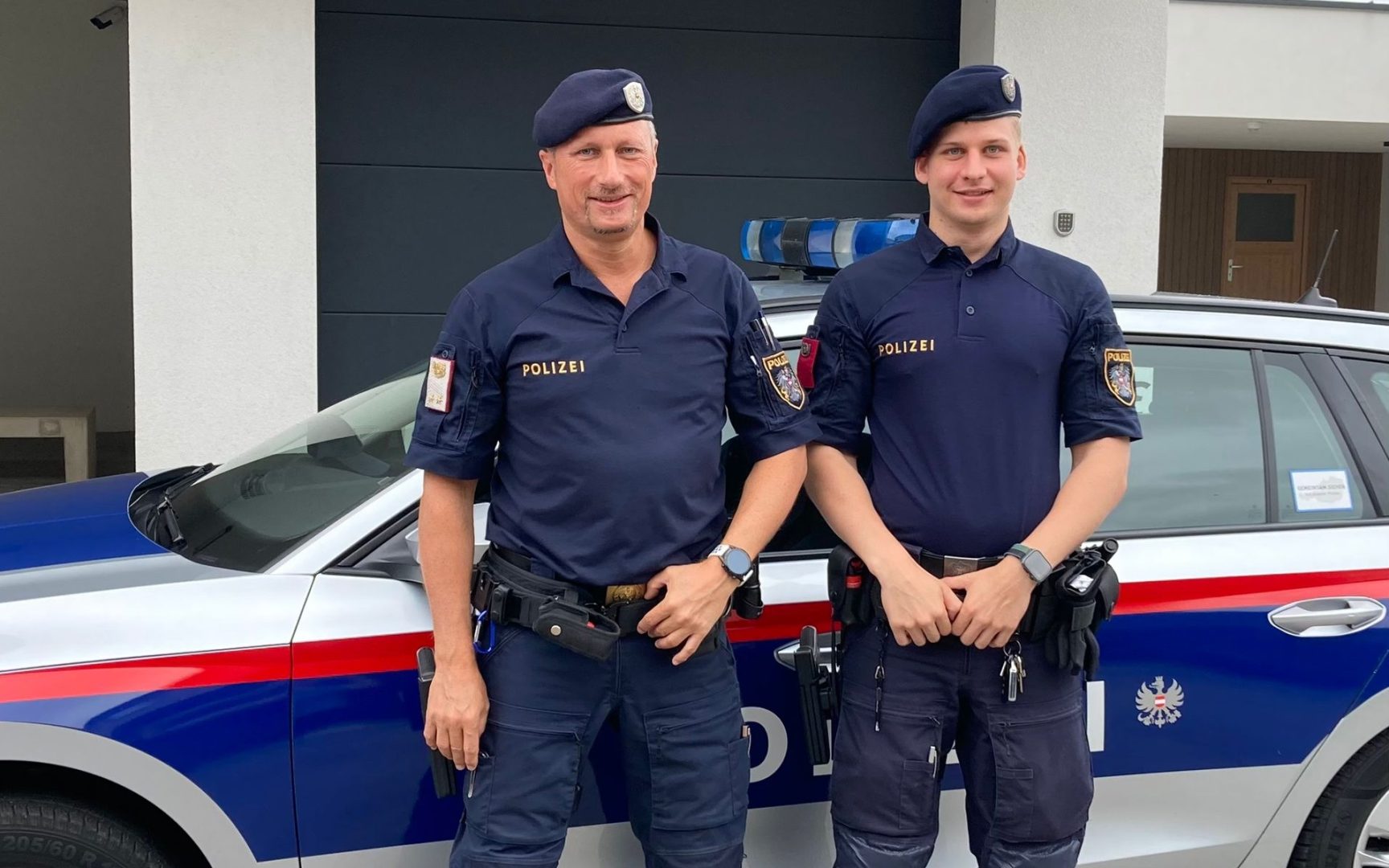 35 Grad: Polizisten im Innviertel holen Bub aus Auto