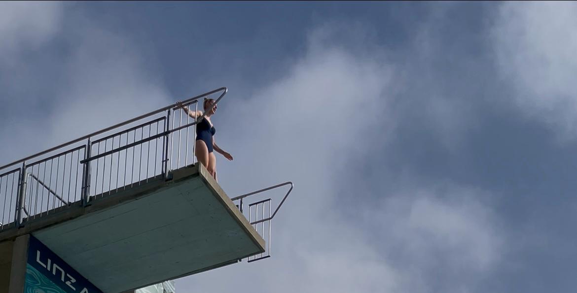 Gänsehaut: Hier springt Steffi vom 10er Turm