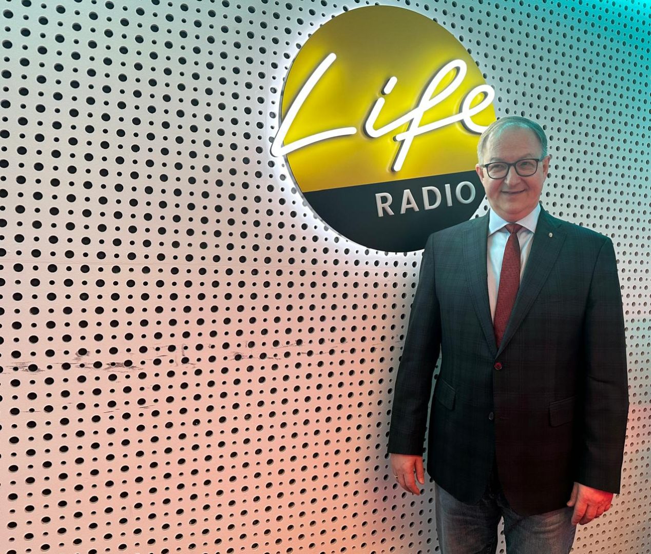 Jugendschutz lockern, Social Media-Verbot JA – LR Martin Winkler im Interview