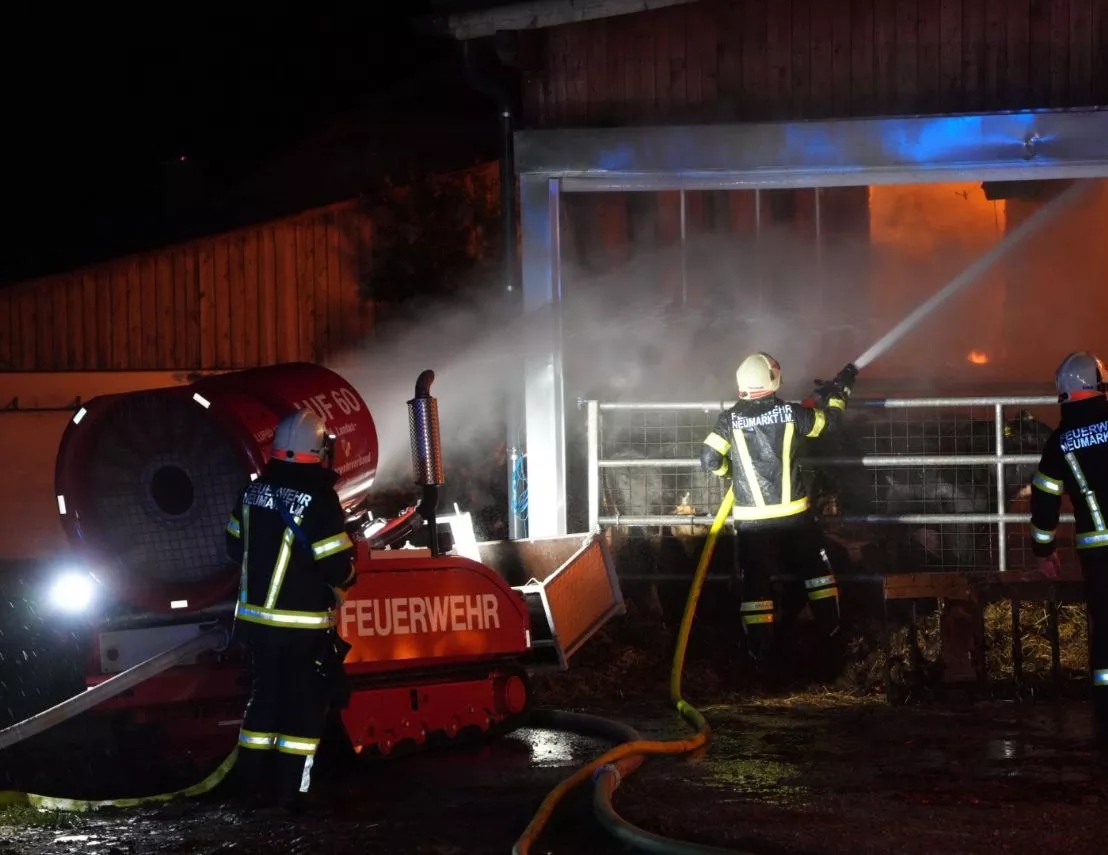 Blitz verursacht zwei Großbrände in OÖ