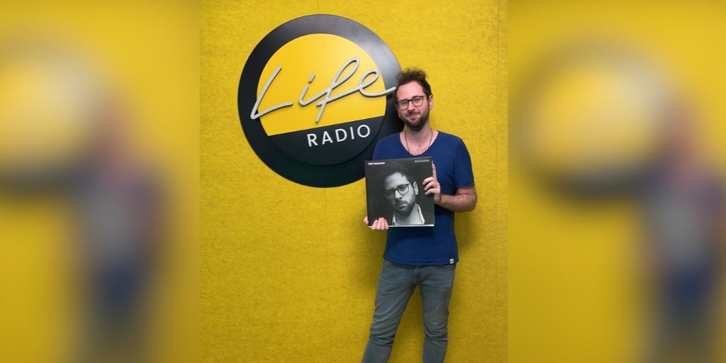 Musiker Greyshadow in den Life Radio Studios!