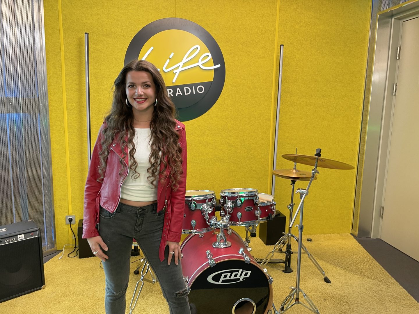 „Wären eigentlich 2 Songs“: Neue Single von Julie Ray