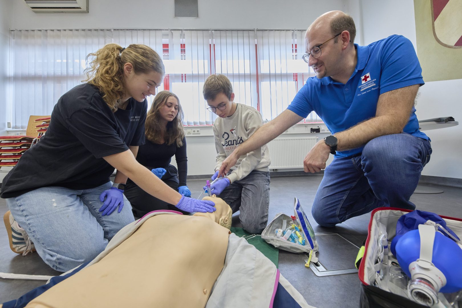 Erste Sanis an Schule in Traun ausgebildet