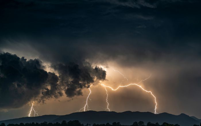 Starkregen und Gewitter in OÖ erwartet