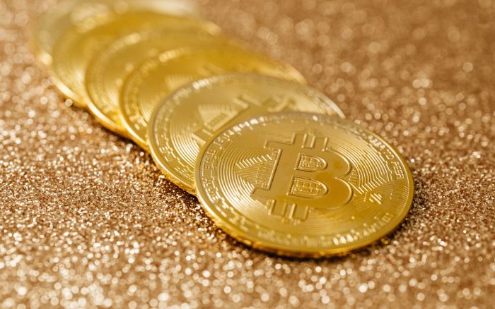 Pensionisten Paar verliert Goldmünzen an Telefon-Betrüger