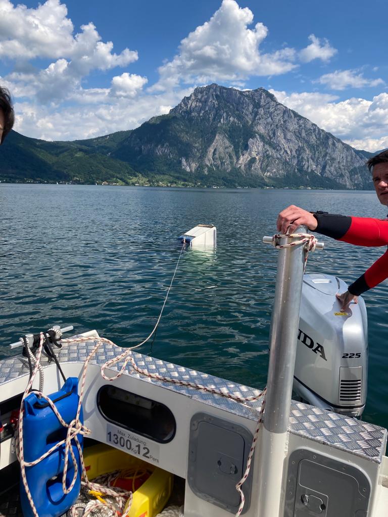 Bursch auf Stand-up-Paddle gerettet