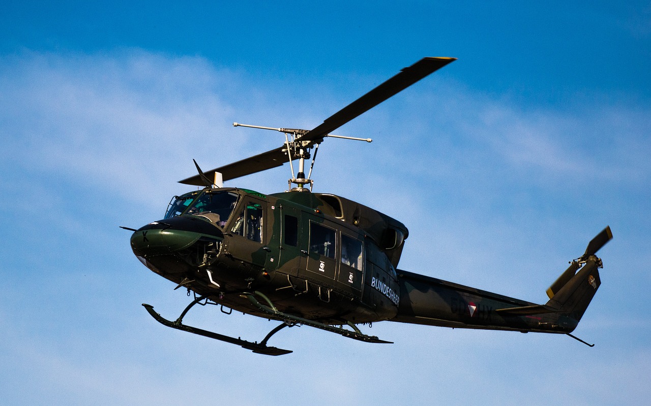 Bundesheer Hubschrauber trainieren über OÖ