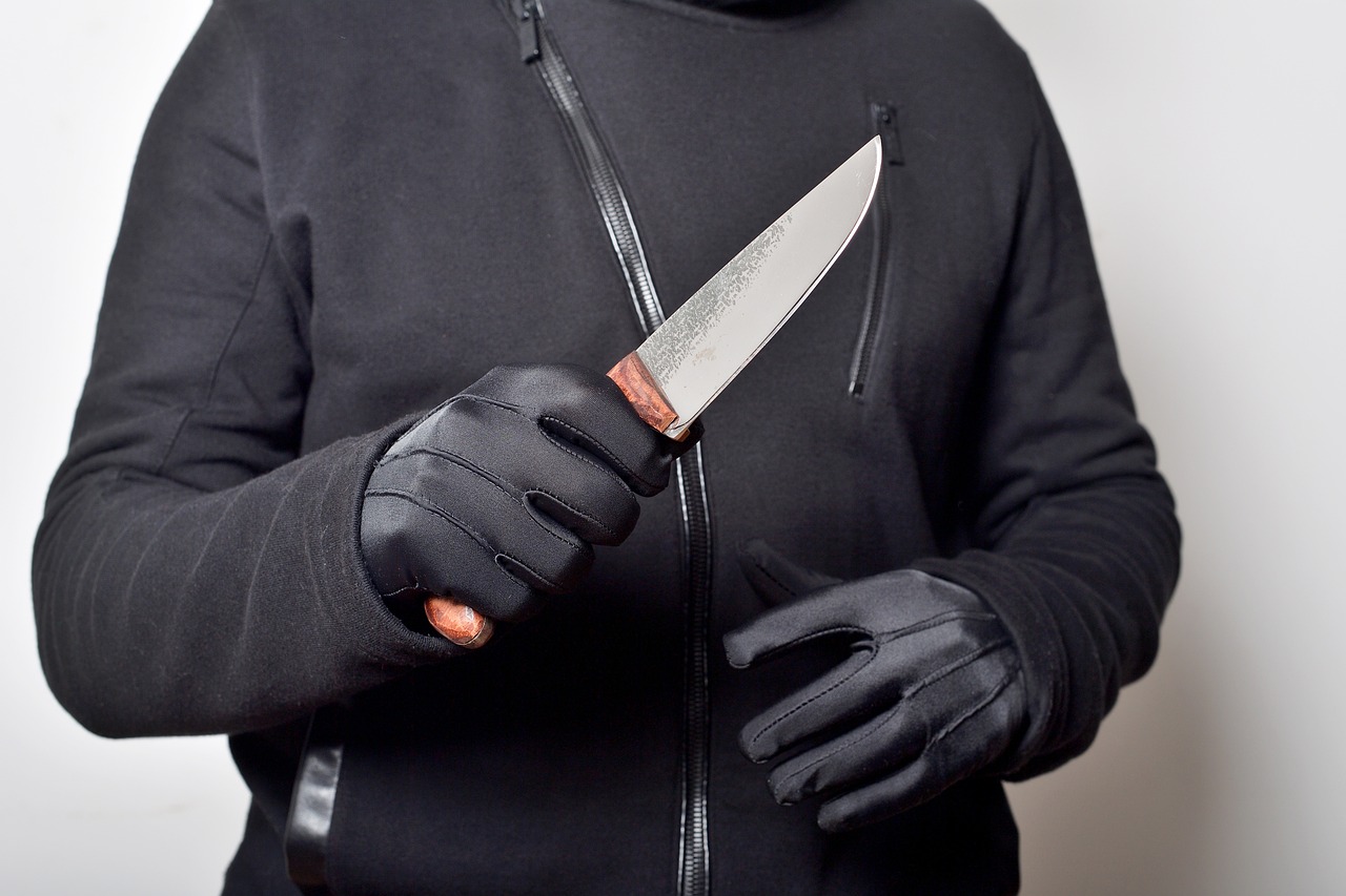 Nach Raubüberfall in Linz sucht die Polizei den Täter