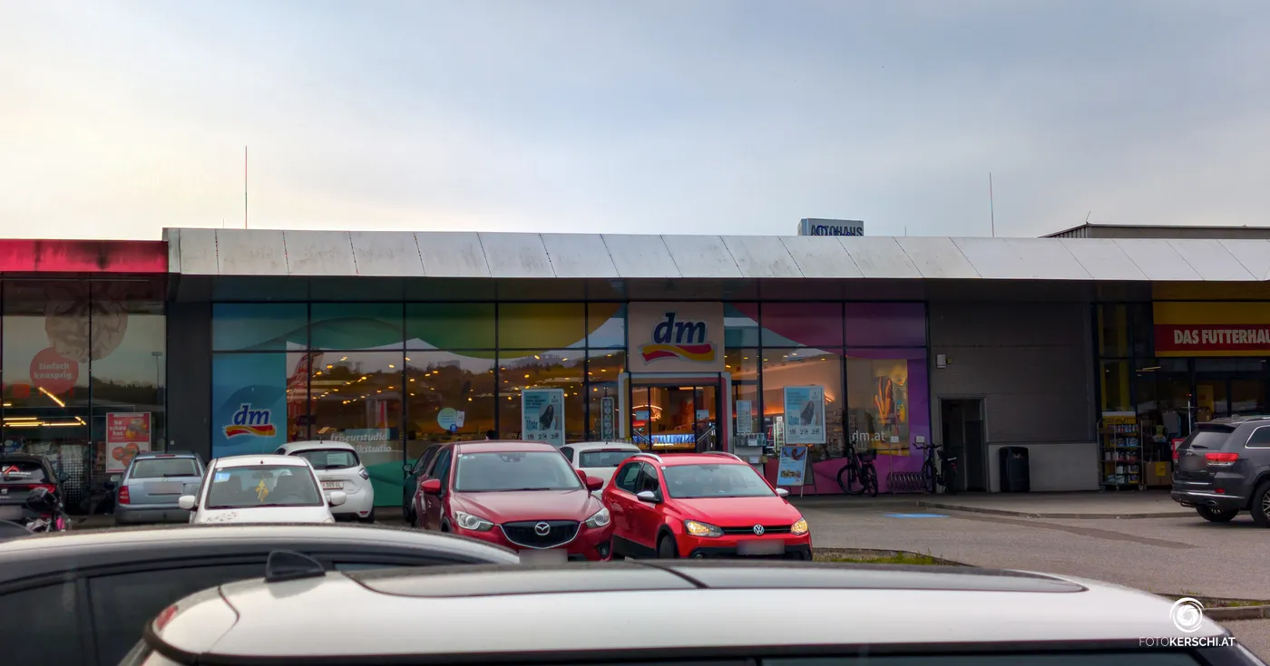 1-Jähriges Kind in Perg in Auto eingesperrt