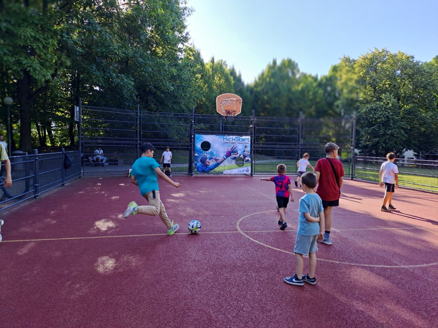 Kicken und lernen – KickStart von Tour