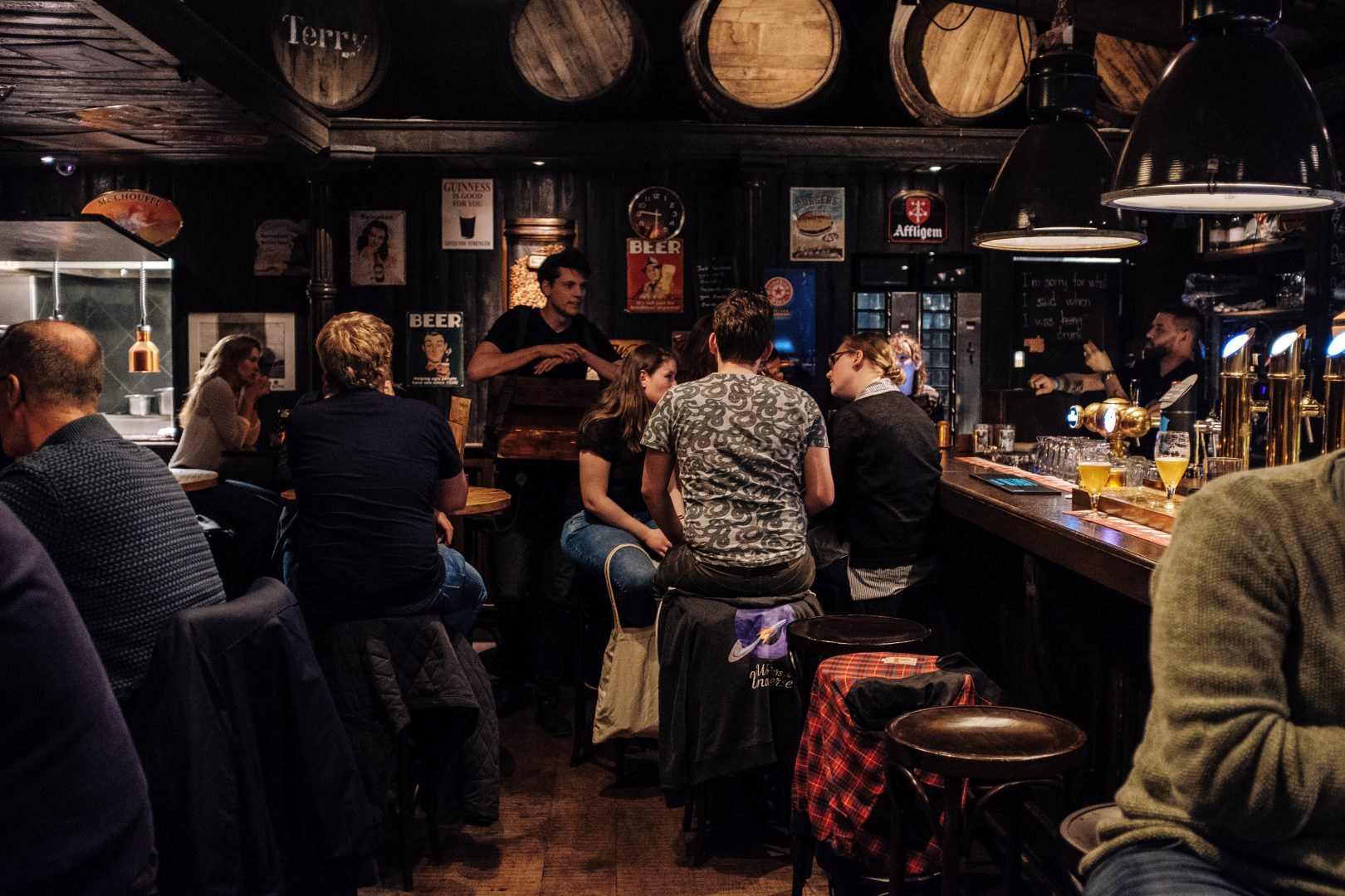 Bei uns wird der No-vember zum Jo-vember! Tipp6: Pubquiz!